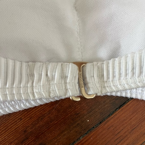 Hollister Bathing Suit Top - Picture 2 of 2